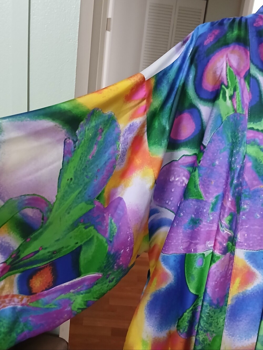 Natori Multicolor Kimono Robe & Slip Dress Matching Set - Picture 9 of 10